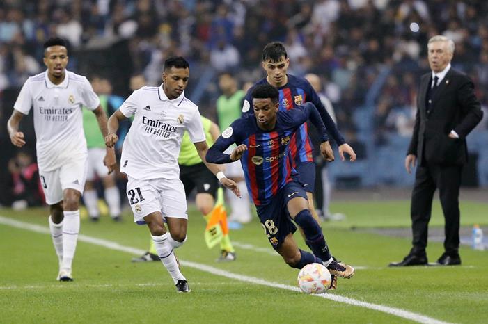 2023-01-15T202948Z_1730590016_UP1EJ1F1KXMRH_RTRMADP_3_SOCCER-SPAIN-MAD-FCB-REPORT