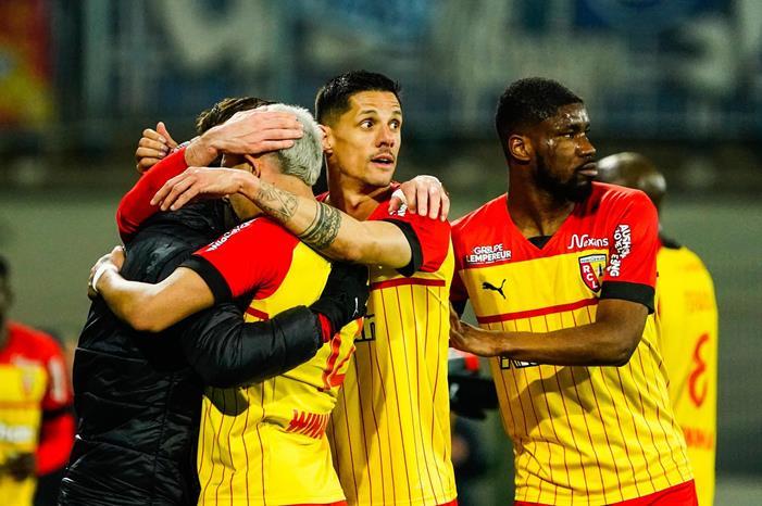 لانس يتجاوز ستراسبورغ بالدوري الفرنسي Icon__RUH5445-scaled-1