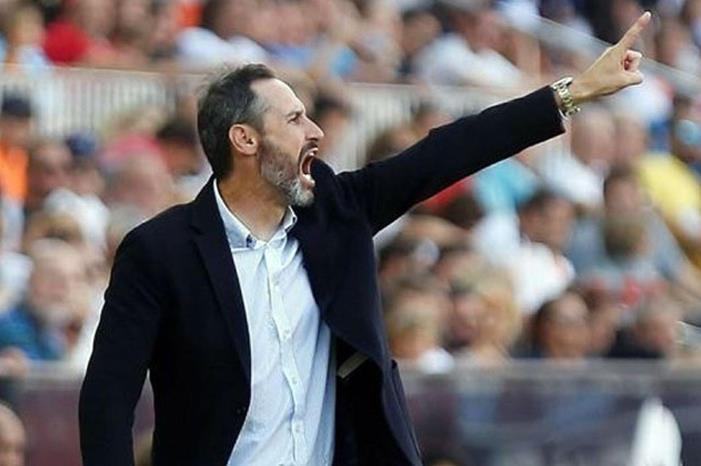 6590db82a11eca80e66fed24aa4cd8f8