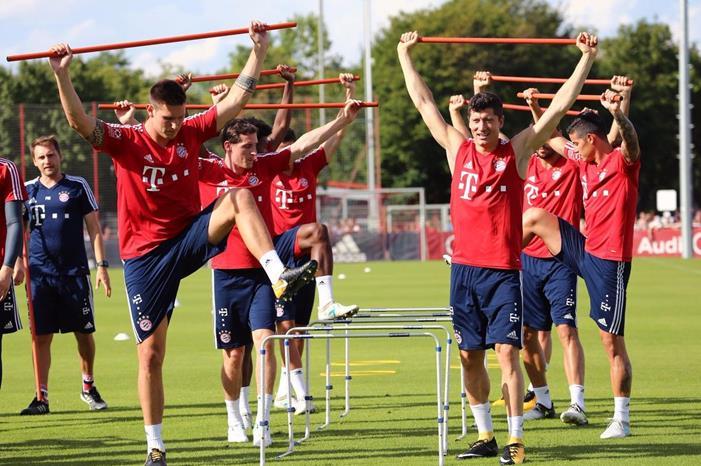 236979-DF_4lE6XsAAlhnc