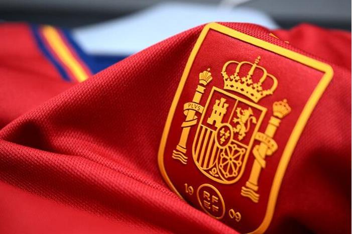 تحرك حكومي لإنقاذ سمعة الكرة الإسبانية بعد تحذير الفيفا 6628a34642360437fc0aac54