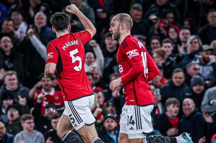 مانشستر يونايتد يتخطى شيفيلد برباعية فى الدوري الإنجليزي 1