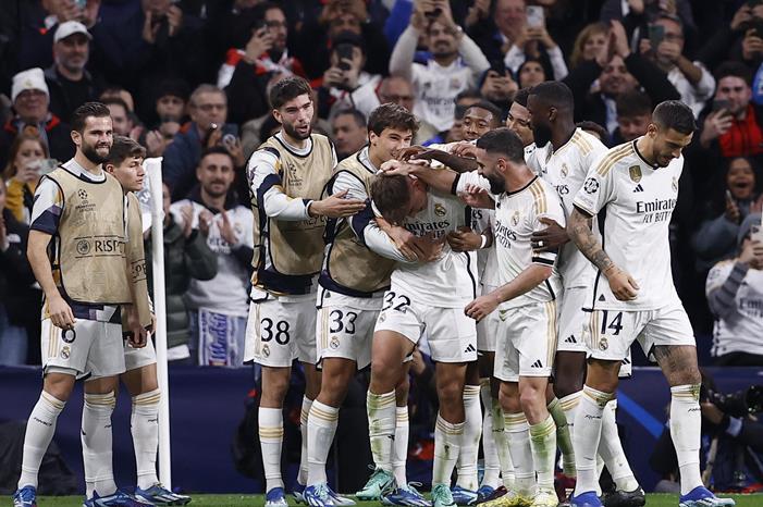 2023-11-29T215334Z_1276644944_UP1EJBT1OT8IQ_RTRMADP_3_SOCCER-CHAMPIONS-MAD-NAP-REPORT_0