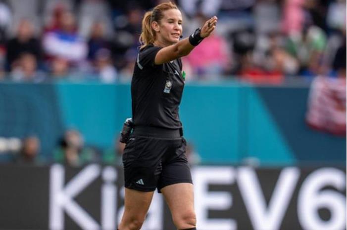 أولمبياد باريس.. اختيار11 حكما عربيا لإدارة مباريات كرة القدم 660d8dd7423604739e5c18ce (2)