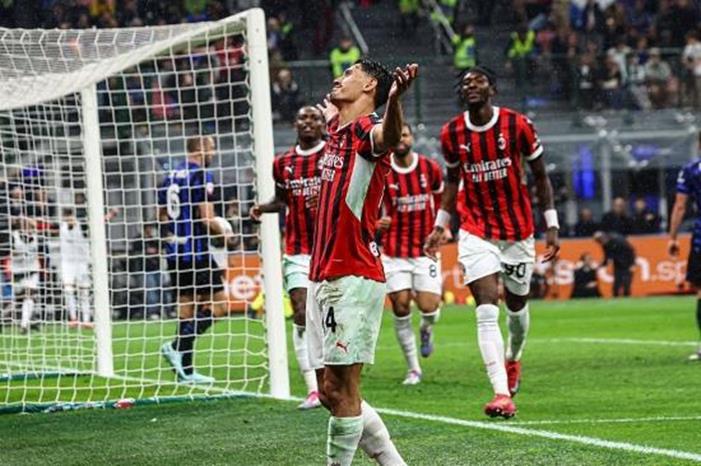 ميلان يكتسح إنتر ميلان ويصل إلى نهائي كأس إيطاليا milan
