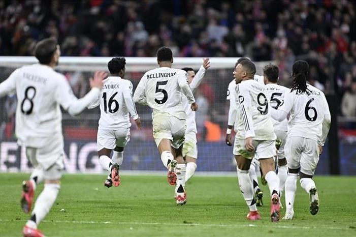 ضربة قوية.. نجم ريال مدريد يغيب عن مونديال الأندية thumbs_b_c_52f84eb95c9ec3cdd85a1f0630726e18