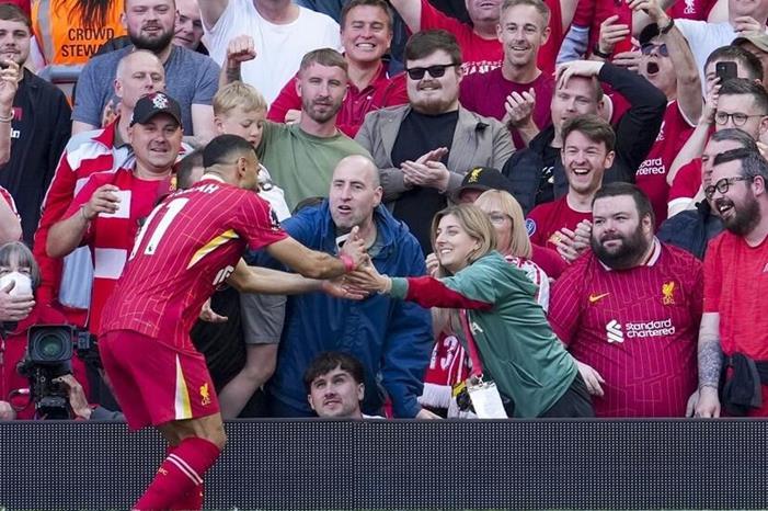 680e656f4c59b7649d331032