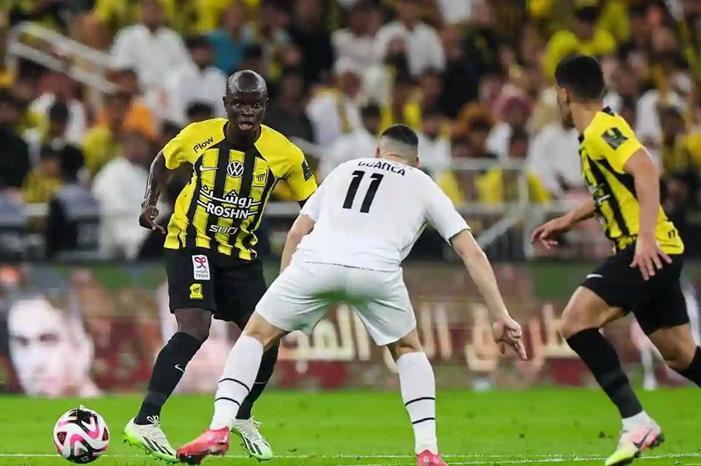 اتحاد جدة في مهمة صعبة أمام الأهلي بالدوري السعودي 4