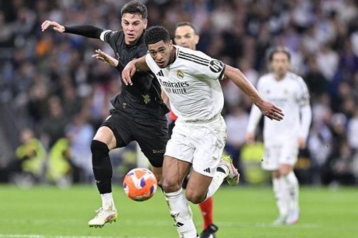 ريال مدريد يخسر في ميدانه بهدف قاتل من فالنسيا GettyImages-2208038003-1