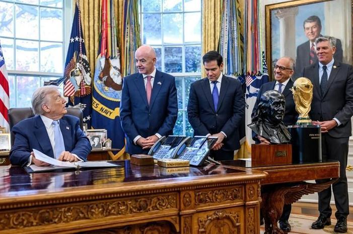 وزير الخارجية الأمريكي يضع شرطا على مشاركة إيران في كأس العالم
