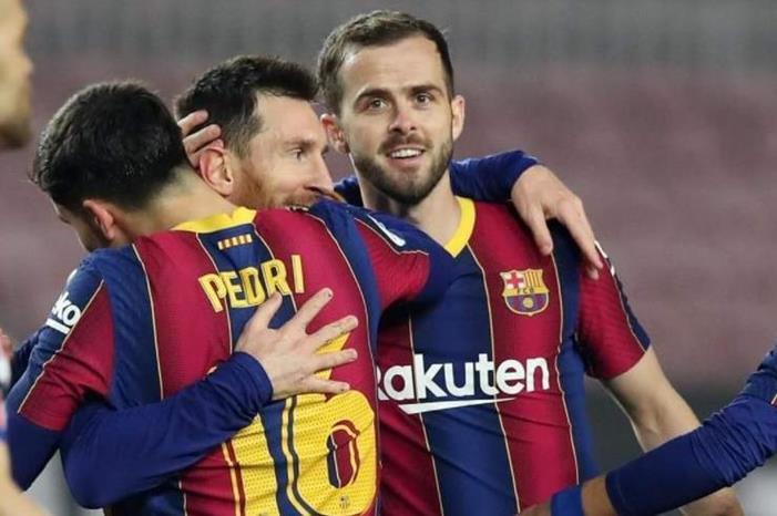 نجم برشلونة يقترب من النصر السعودي image