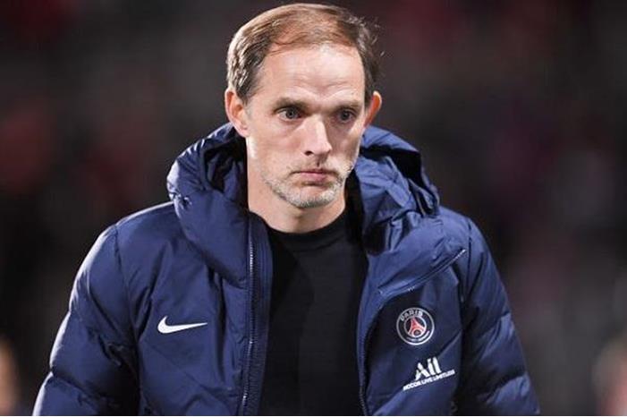138-200138-psg-tuchel-administrative-failure_700x400