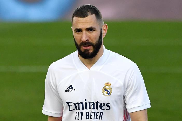 ديشامب يوصد الباب بوجه بنزيما karim-benzema-real-madrid-2020-21_1b1enurhx0o7f1k3xd2daqaabn