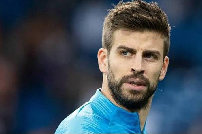 محاولات فاشلة من بيكيه لإيقاظ لاعبي برشلونة من السُبات! 99-151534-pique-european-super-cup_700x400