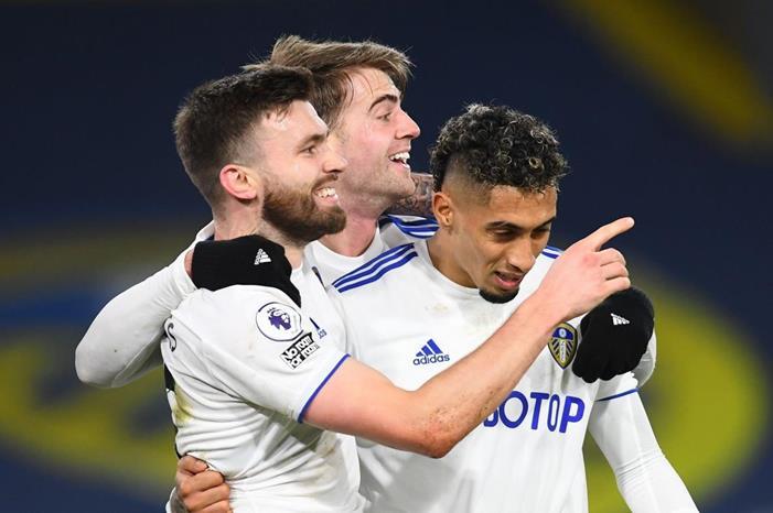 8b874718-cd8c-4a03-bd24-8a22c298fb81