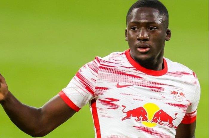 ليفربول يفعل البند الجزائي في عقد مدافع لايبزيغ 4058602_1622187009