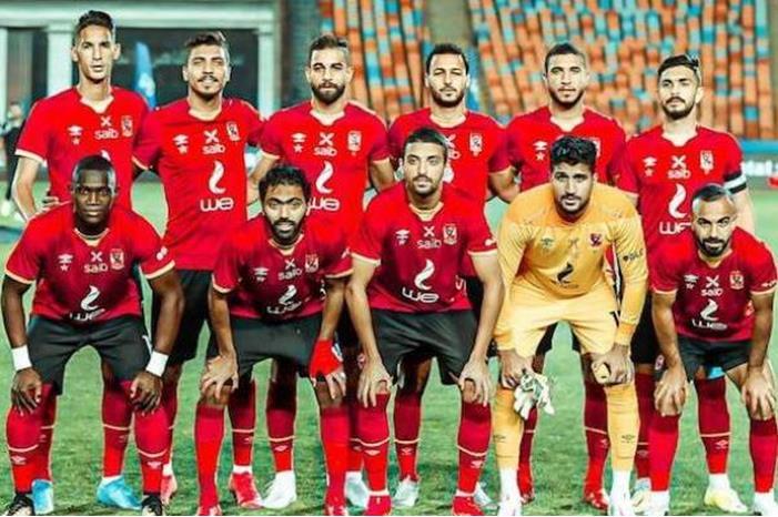 خصم 30 ألف جنيه من مستحقات لاعبي الأهلي 98-105425-match-al-ahly-samouha_700x400