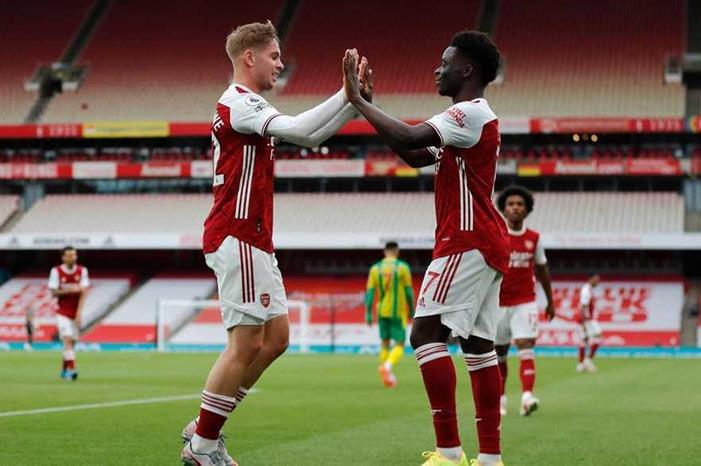 أرسنال يتسبب بهبوط وست بروميتش ألبيون 270611_0