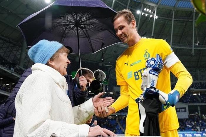 627ad38e4236045c137fec80