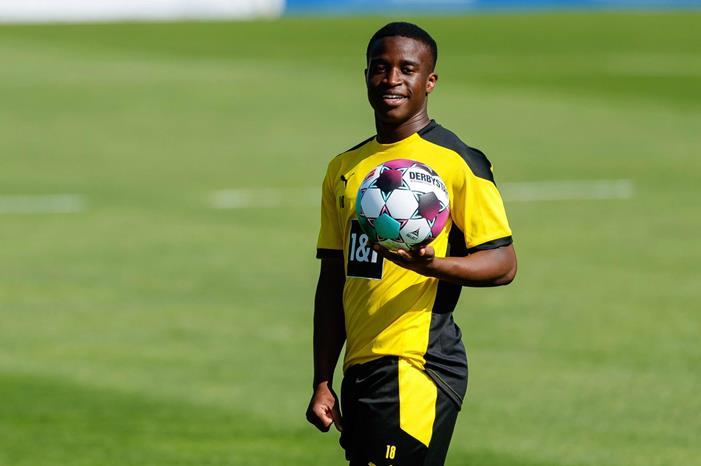 ريال مدريد يدرس ضم لؤلؤة دورتموند يوسوفا-موكوكو-معجزة-دورتموند-1-scaled