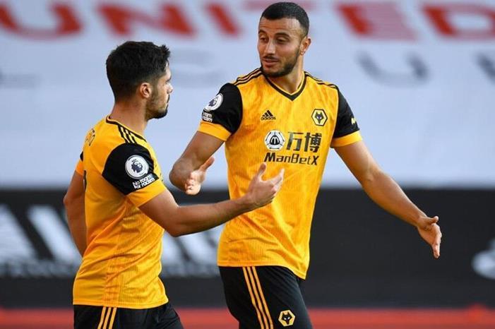 آخر تطورات مفاوضات الأهلي السعودي لضم المغربي رومان سايس roman