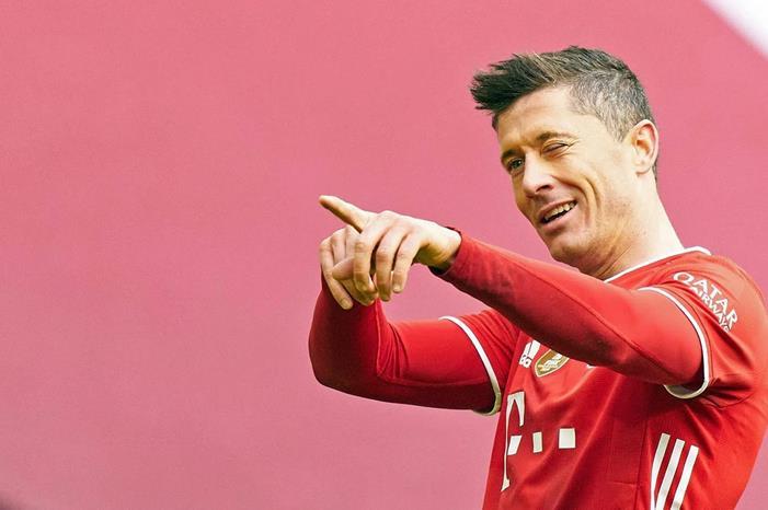 بايرن ميونخ يوافق على بيع ليفاندوفسكي lewandowski