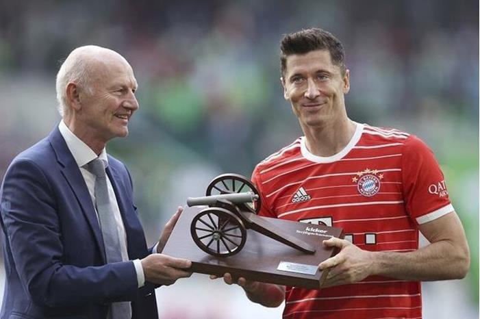 627ff0f74236045f3b534629