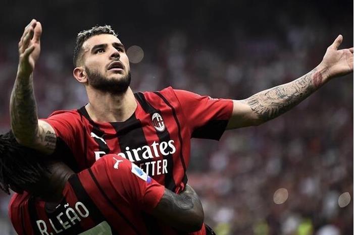 ميلان يضع قدما على منصة التتويج 6281406d4c59b738025349fe