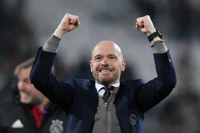 تين هاج: كريستيانو رونالدو عملاق P3d41