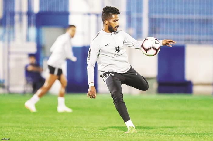 العابد يشق طريق العودة للمنتخب السعودي 627680745650992