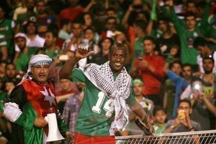 الأندية الفلسطينية تنعى أبو سعدو ،، وهلال القدس يرسل وفدا للعزاء 49900388_2046435285450778_8418832256092602368_n