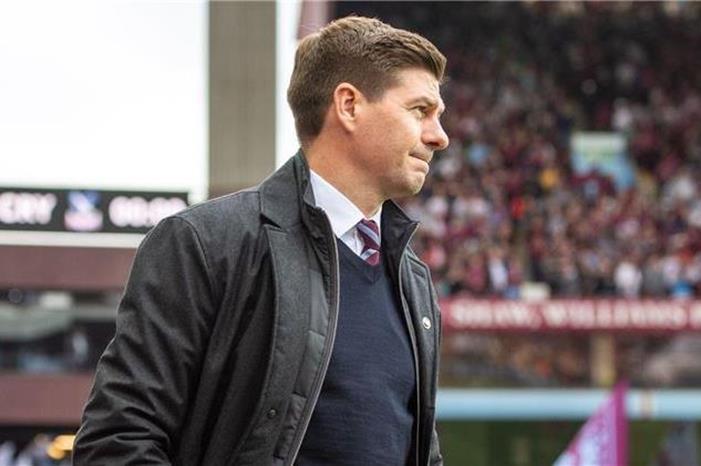 جيرارد: ليس لي علاقة بحسم صراع اللقب large