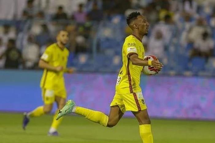 الحزم أول الهابطين بالدوري السعودي jhgjhgj