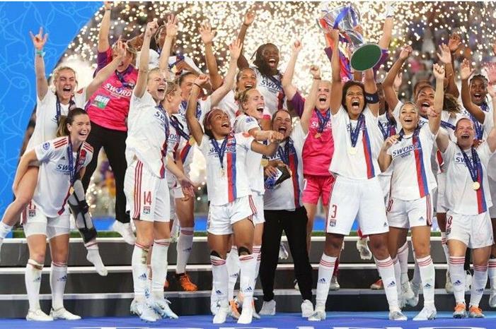 Olympique-Lyonnais-Féminin---UEFA-CL-2022