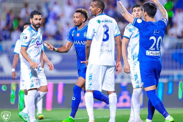 مكاسب بالجملة للهلال السعودي بعد تخطي أبها 996046-الهلال-ضد-أبها-(13)
