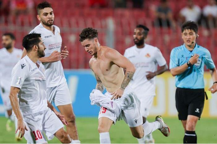 نجوم تألقوا في دور المجموعات لكأس الاتحاد الآسيوي East-Riffa-celebration