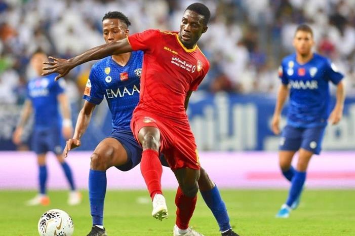 الهلال يقلب الطاولة على ضمك برباعية بالدوري السعودي lhll_wdmk2