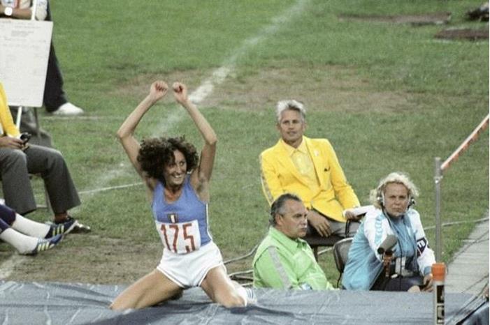 645c102342360467700bbc98