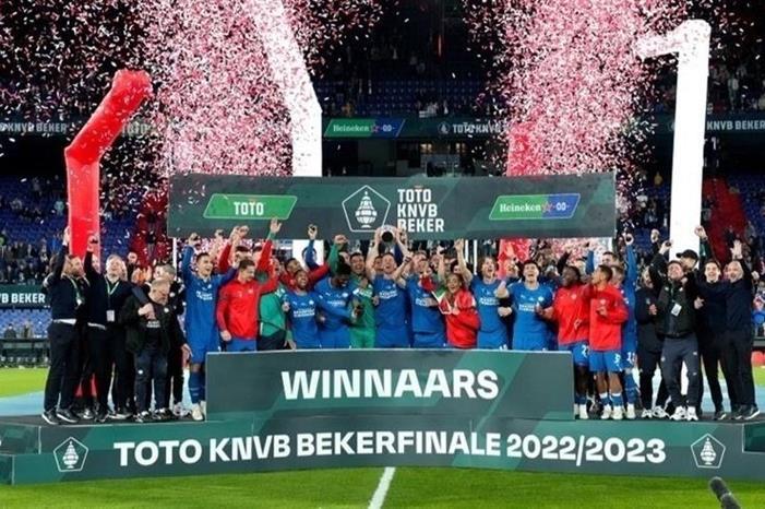 إيندهوفن يتوج بكأس هولندا 2023510141276JT