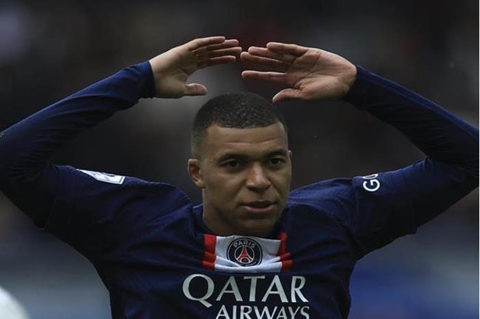 6450fd7d4236043a8a4ad413