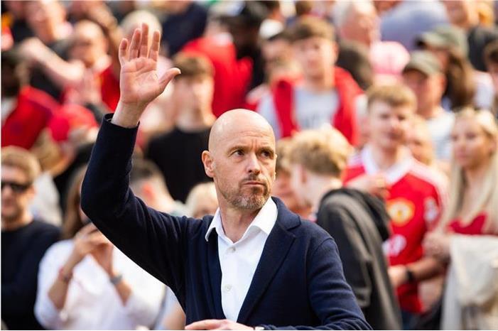 تين هاج يراوغ حول نيمار epa_soccer_2023-05_2023-05-13_2023-05-13-10625069_epa