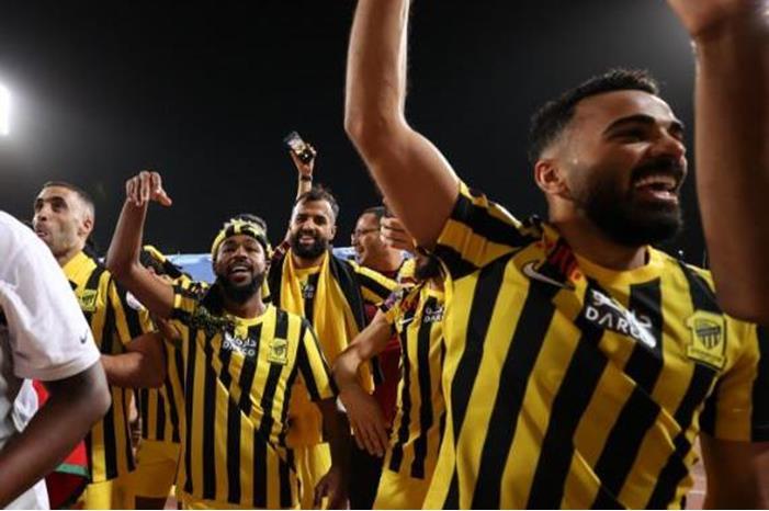 الاتحاد يسيطر على التشكيل المثالي لجولة التتويج ahmadsalah_ittihad2023champion12