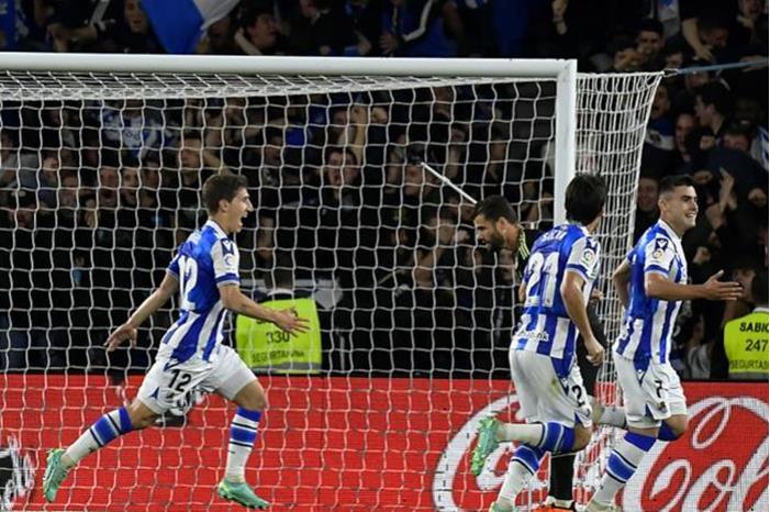 64518a0b4c59b7492c59b8ae