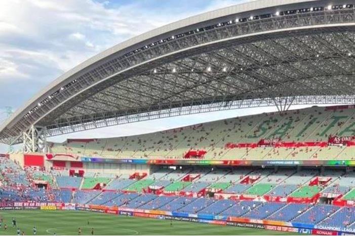 بالصور: جماهير أوراوا والهلال تتوافد بكثافة على ملعب نهائي الأسيوية corr_453_koo_453229