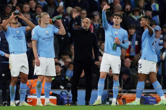 غوارديولا يستدعي القوة الضاربة لإحتلال مدريد 11345645348521705_0