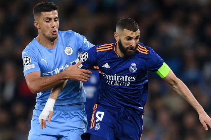 Rodri_Karim_Benzema_Man_City_vs_Real_Madrid_UCL_2021-22