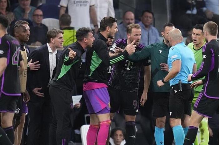 663d27ee4c59b742b87c8cec