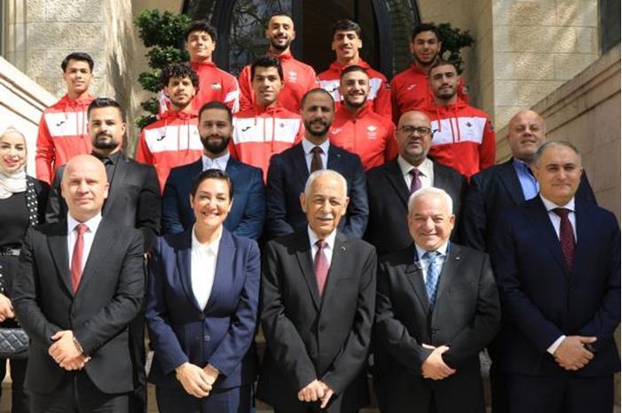 KW63jMsTZXBEtudXOM9dkdobqyGjmKIxLLBOcBYo