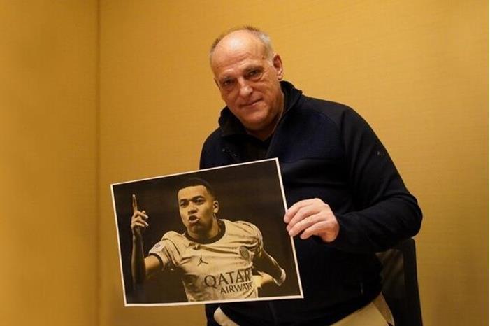 تيباس يعلن تعاقد ريال مدريد مع مبابي 664337484c59b72e7c705706