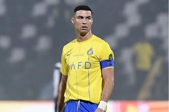 رونالدو يسخر من نجم الهلال في لقاء ديربي الرياض 6648625042360449ef347e87